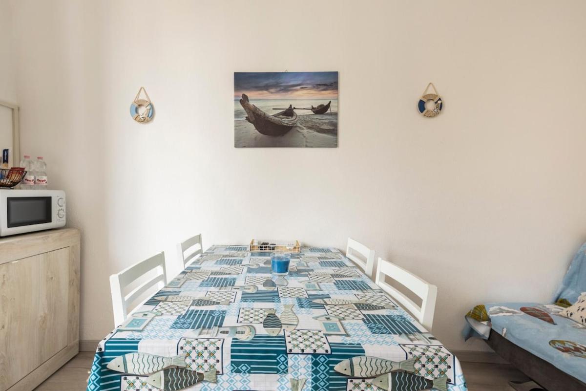 Leo Holiday Homes Deiva Marina Eksteriør bilde