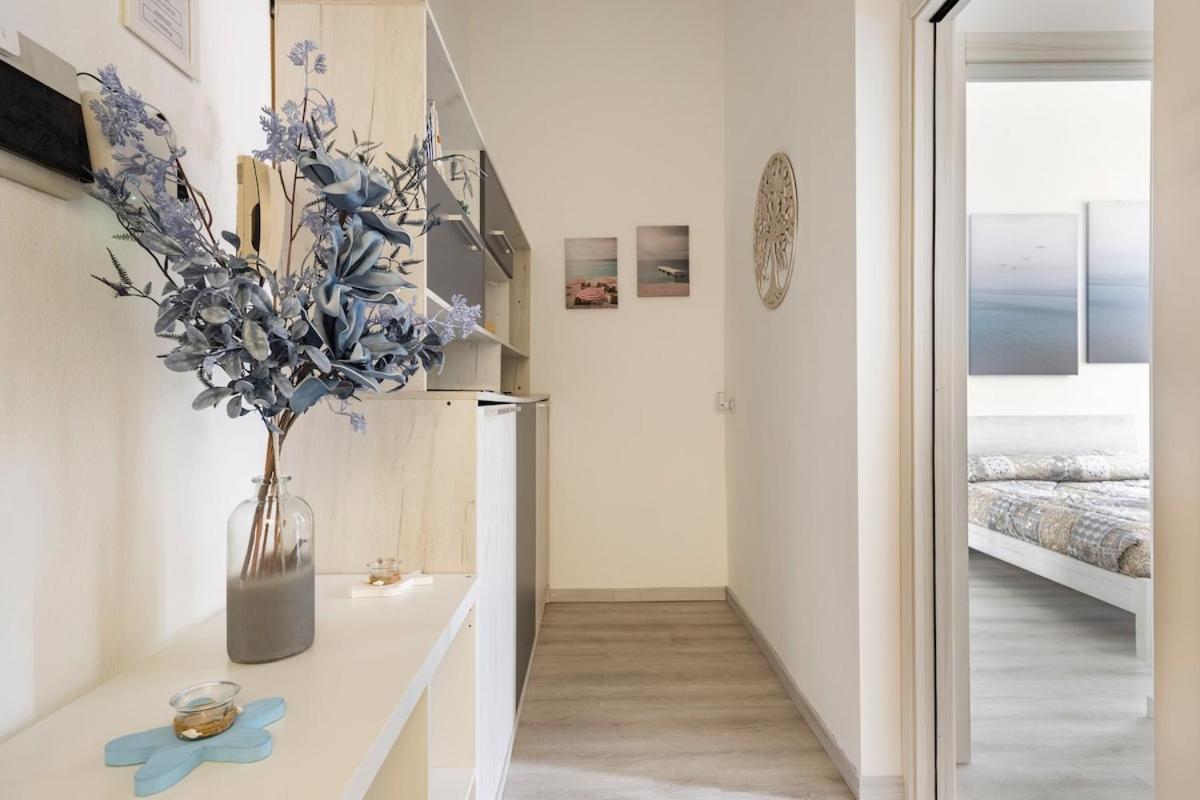 Leo Holiday Homes Deiva Marina Eksteriør bilde